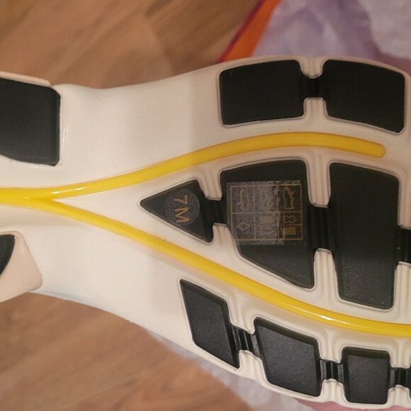 Tory Burch Good Luck Trainers - Picture 5 of 9